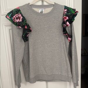 Queen of Hearts Gray Floral Ruffle Sweatshirt size Medium